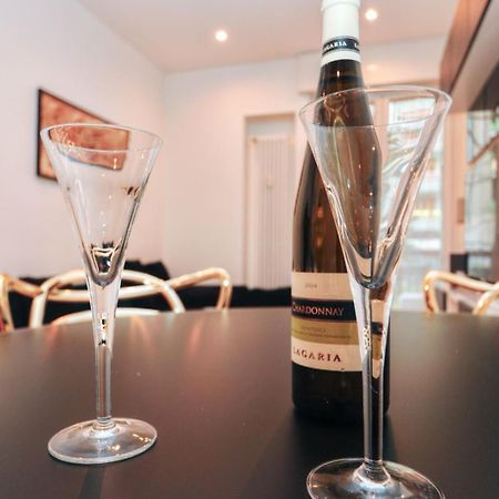 Cozy Apartment Between Sempione, City Life And Mico ! Милано Екстериор снимка