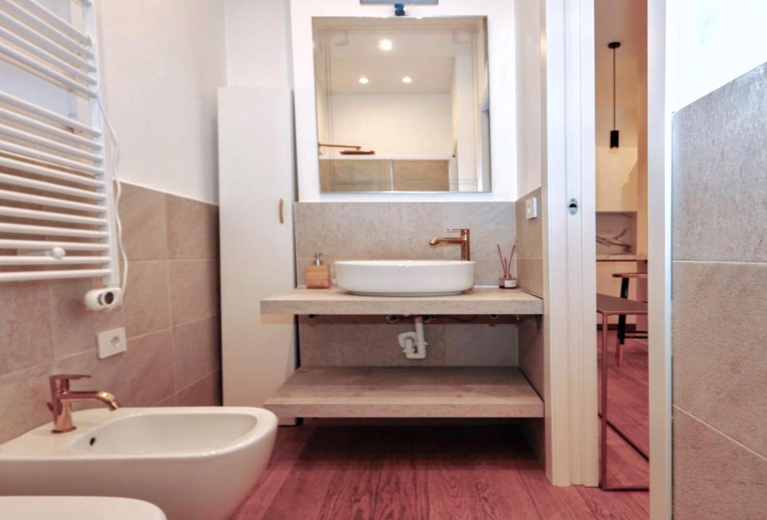 Cozy Apartment Between Sempione, City Life And Mico ! Милано Екстериор снимка